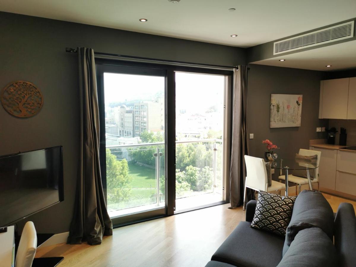 Kings Wharf Quay29 - Large Studio Apartment With 3 Pools - Gym - Rock Views - Holiday And Short Let Apartments In Gibraltar Bagian luar foto