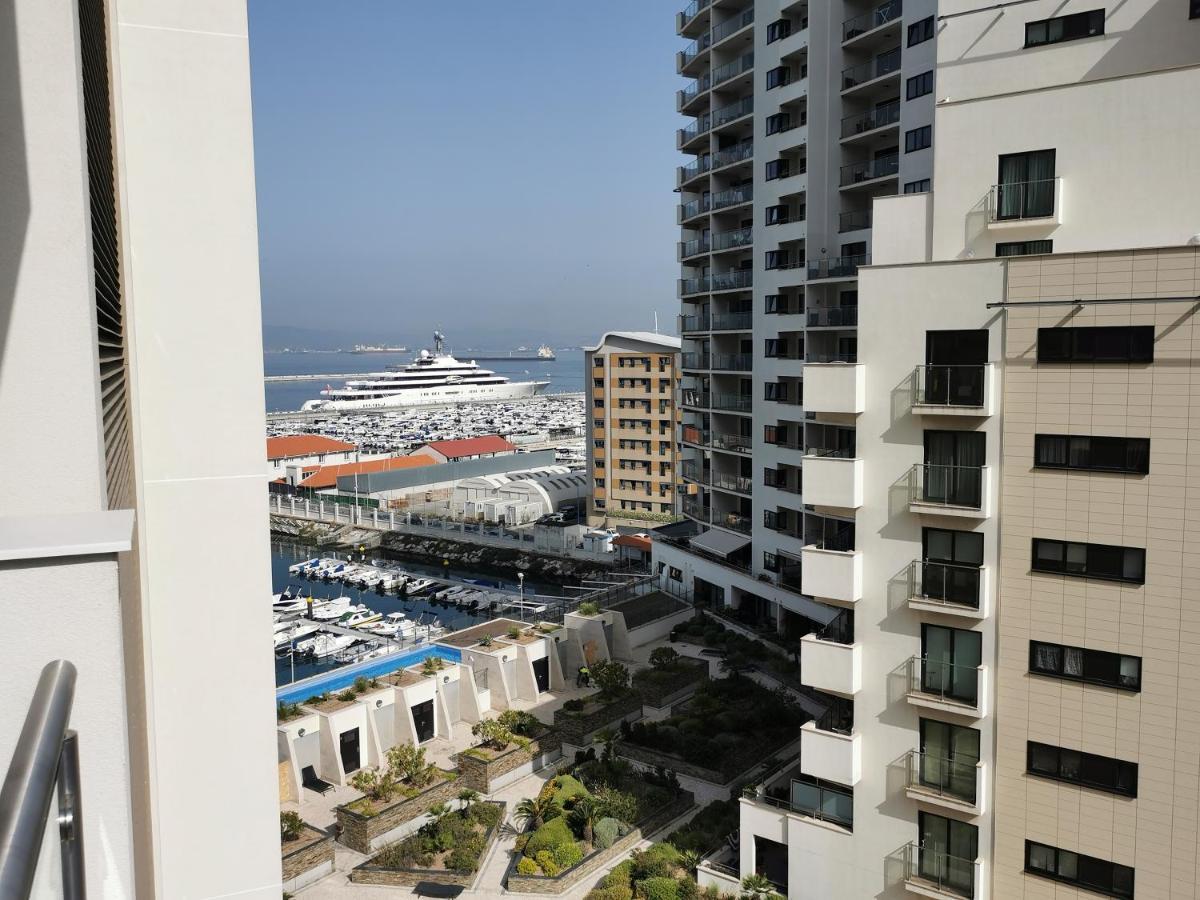 Kings Wharf Quay29 - Large Studio Apartment With 3 Pools - Gym - Rock Views - Holiday And Short Let Apartments In Gibraltar Bagian luar foto