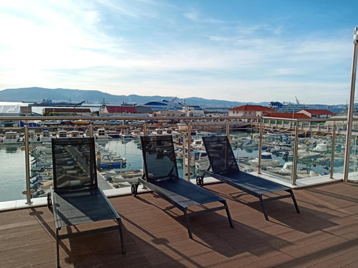 Kings Wharf Quay29 - Large Studio Apartment With 3 Pools - Gym - Rock Views - Holiday And Short Let Apartments In Gibraltar Bagian luar foto